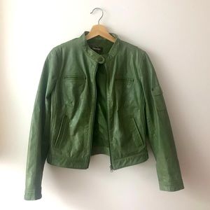 Danier GREEN leather moto jacket 🧚